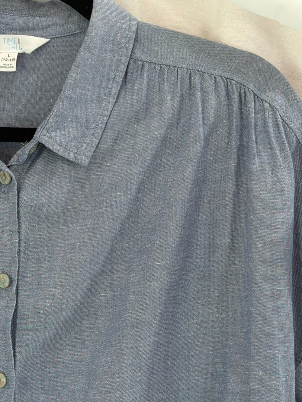 Chambray ShortâSleeve ButtonâUp â Size Large (12/14) - Picture 9 of 16